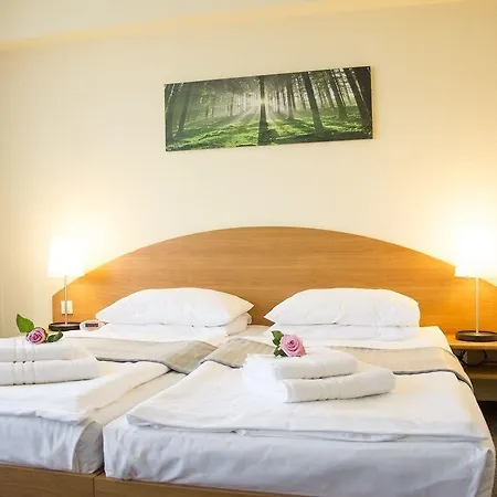 Astral'inn & Restaurant Otel Leipzig