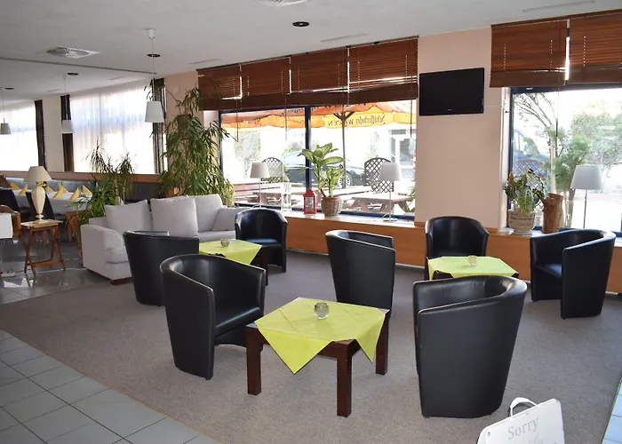 Astral'inn & Restaurant Otel