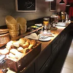 فندق Astral'inn & Restaurant