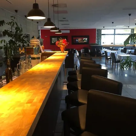 Astral'inn & Restaurant Hotel 3*