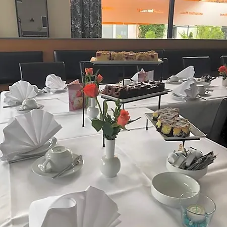 阿斯特拉尔茵莱比锡酒店与餐厅 酒店