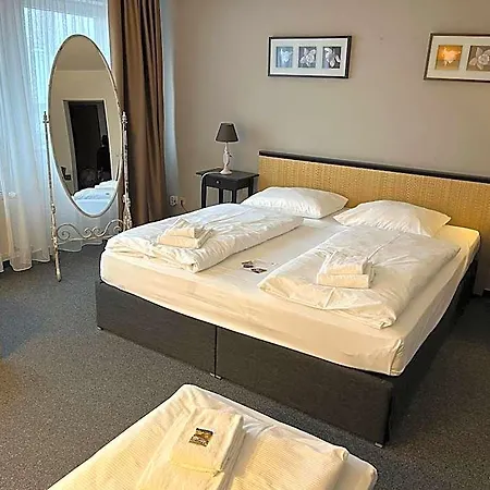 Astral'inn & Restaurant Hotel 3*