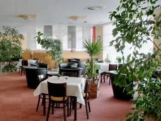 Astral'inn & Restaurant מלון